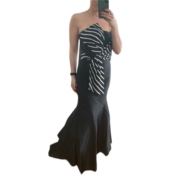 Jovani Evening Black/White - Picture 2 of 4